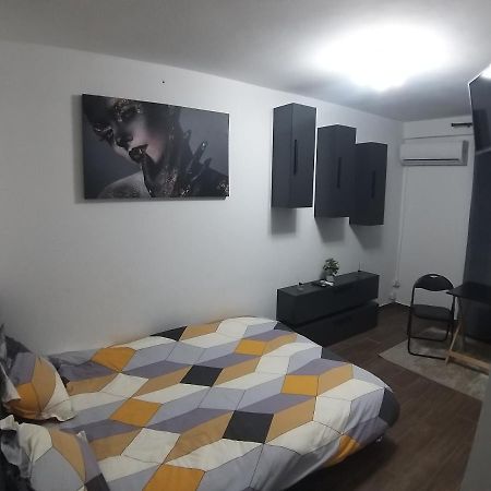 Ovidiu Relaxing Place Bucureşti Exterior foto